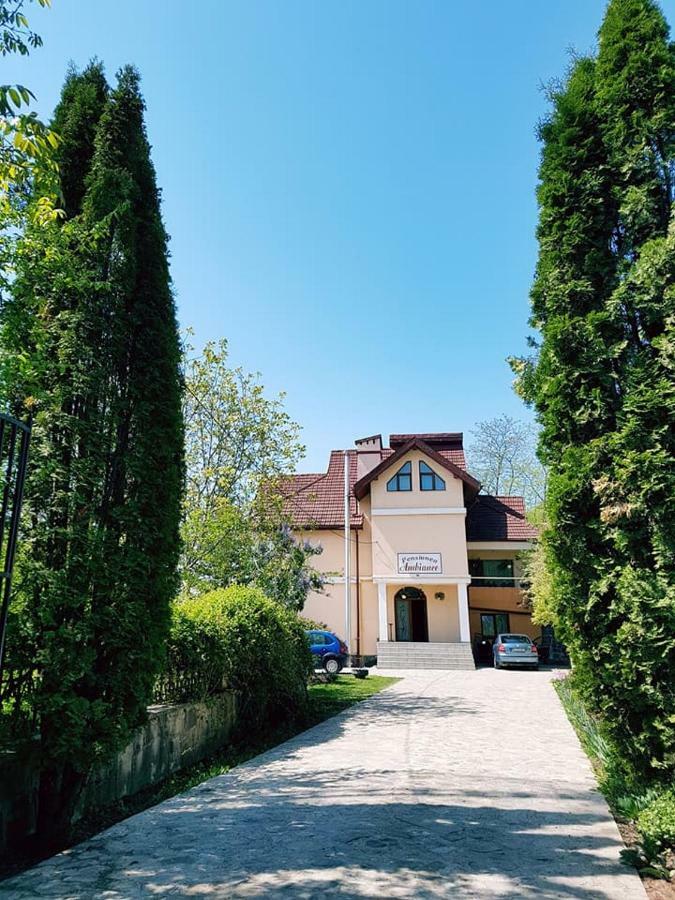Pensiunea Ambiance Piatra Neamt Exterior photo
